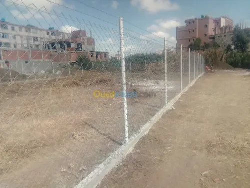 Clôture grillage et panneaux