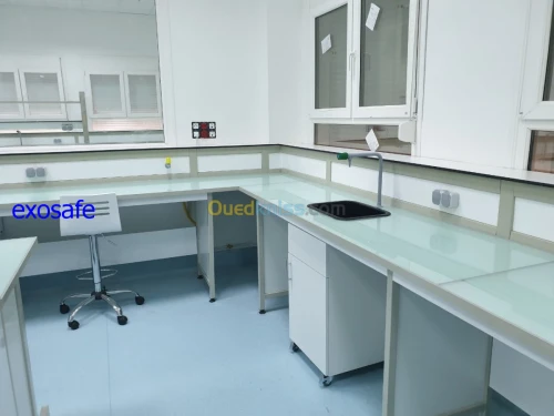 EQUIPEMENT DE LABORATOIRE 