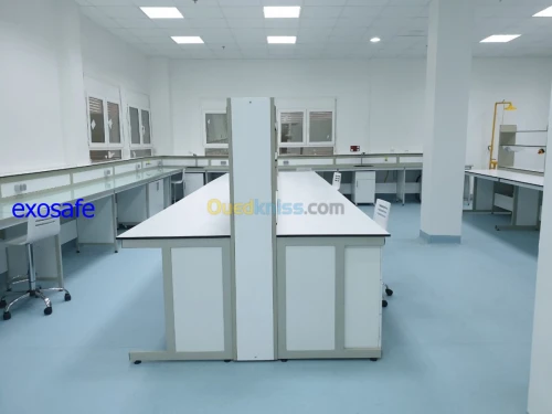 EQUIPEMENT DE LABORATOIRE 