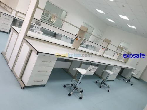 EQUIPEMENT DE LABORATOIRE 