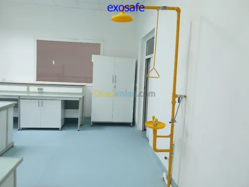 EQUIPEMENT DE LABORATOIRE 