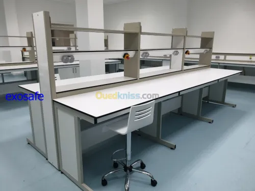 EQUIPEMENT DE LABORATOIRE 
