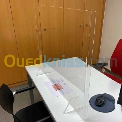 Vitre de protection anti-postillons 