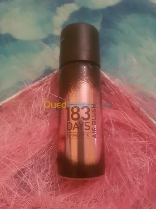 Maquillage de marque originale