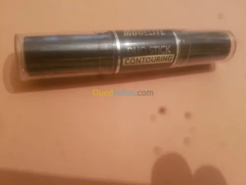 Maquillage de marque originale
