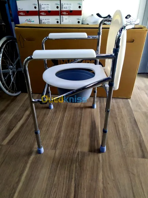 Chaise garde-robe pliable 