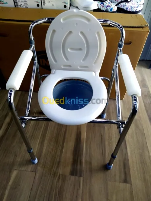 Chaise garde-robe pliable 