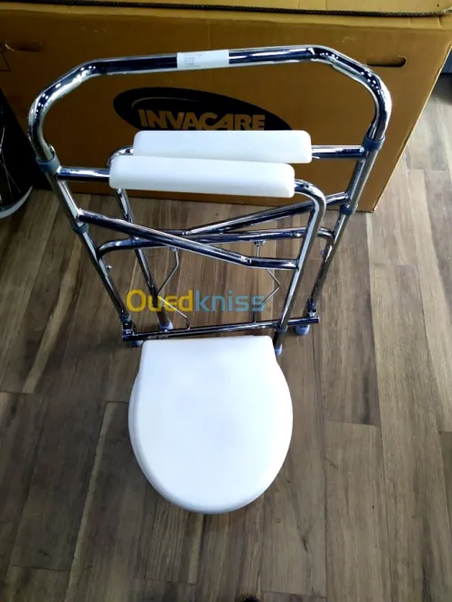 Chaise garde-robe pliable 