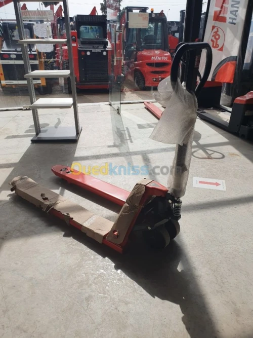 TRANSPALETTE 3TONNES   شاحنة البليت 3 طن 2025