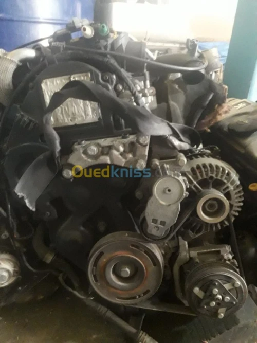 جميع أنواع محركات السيارات مع بالضمان 