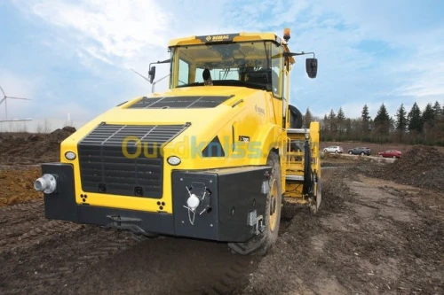 BOMAG   بوماج RECYCLEUR STABILISATEUR   إعادة التدوير المستقرة 2025