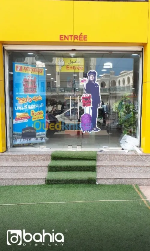 habillage vitrine et décoration façade