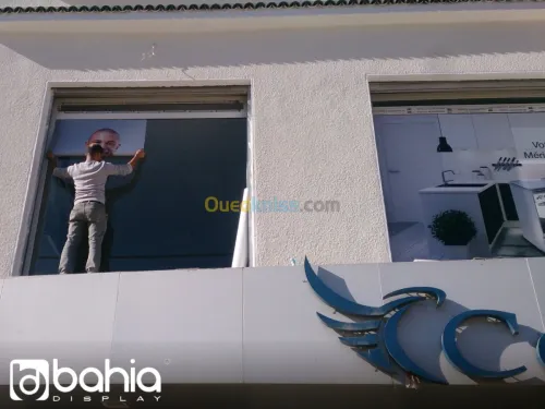 habillage vitrine et décoration façade