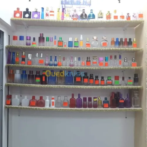 عطور نساء ورجال و مواد تجميلية 