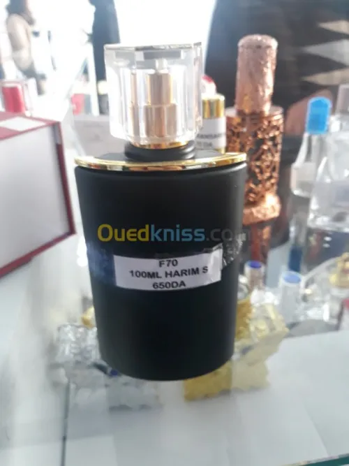 عطور نساء ورجال و مواد تجميلية 