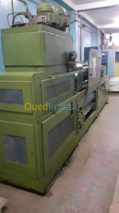 Presse injection G B F