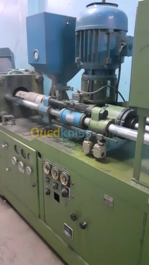 Presse injection G B F