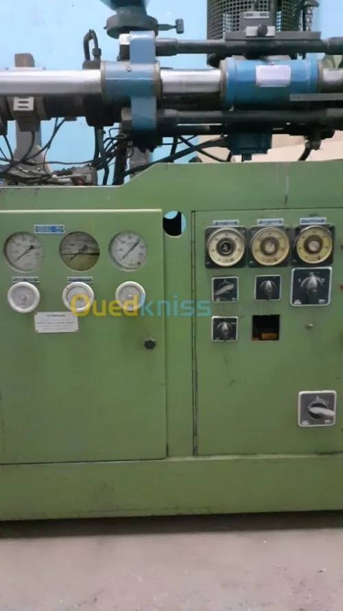 Presse injection G B F