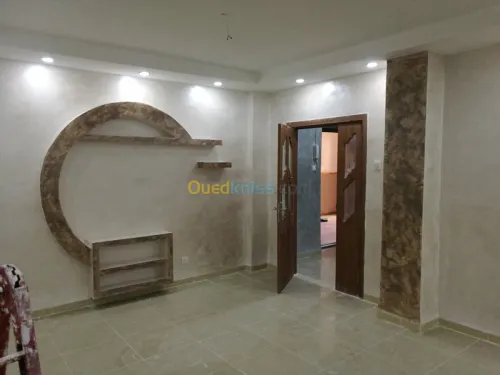 Placo plâtre. Pvc. Déméntable