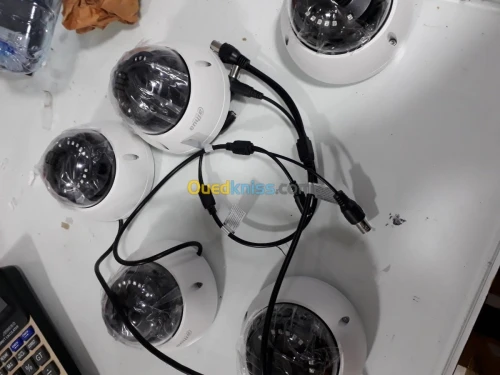 Caméra de surveillance(fournitures et pose)
