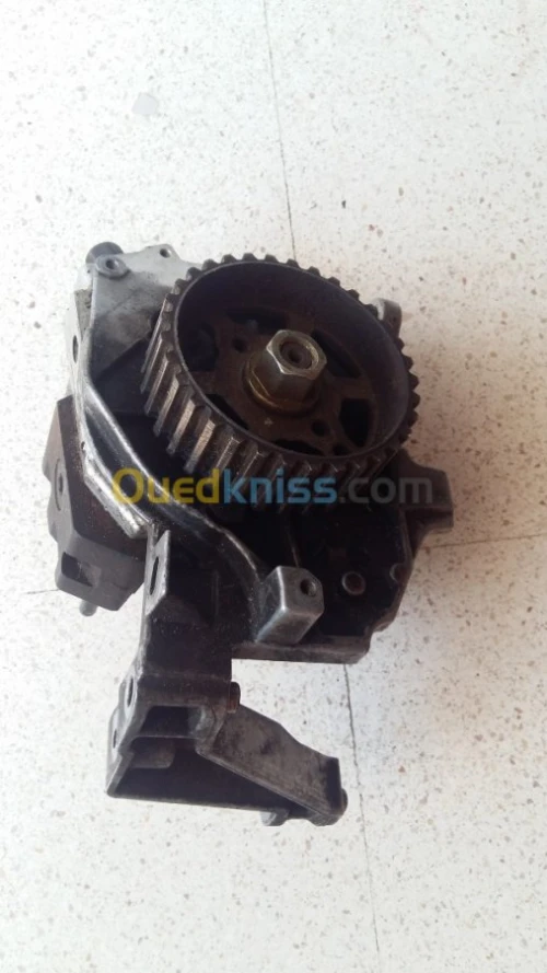 POMPE HP 1.6 HDI