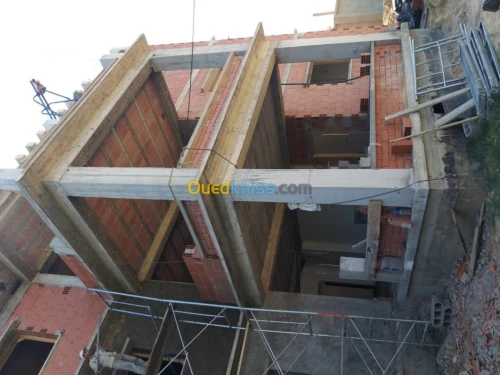 Consterction maco covror firayor