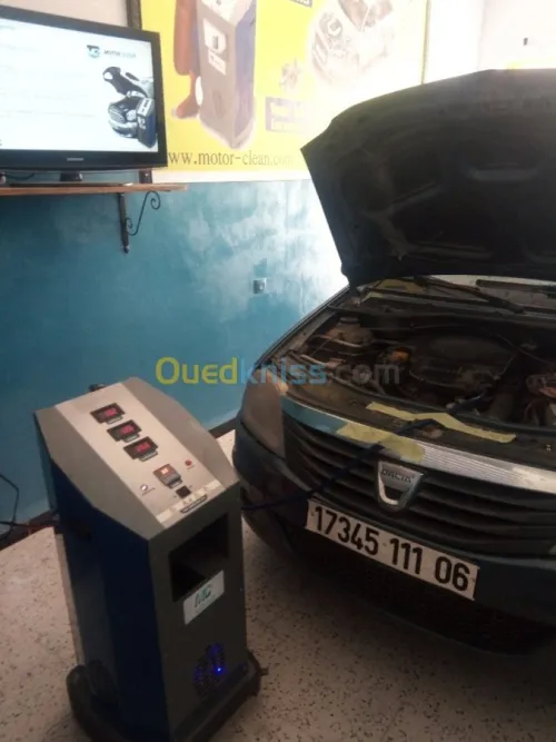 Décalaminage moteur à l'hydrogène