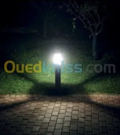 Luminaire Solaire de PELOUSE et JARDIN