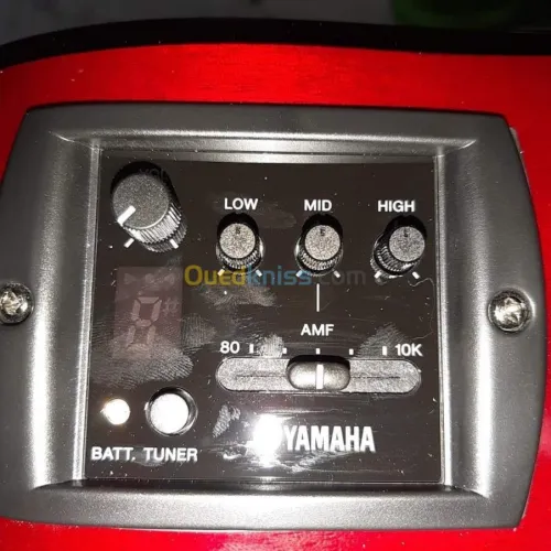 YAMAHA FSX800C électro acoustique guit