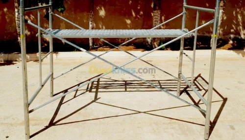 ECHAFAUDAGES METALLIQUES