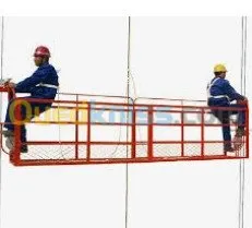 Plate forme suspendue à pédales 