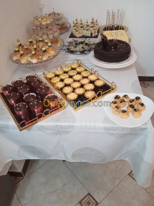 Gâteaux d'anniversaire , pâtisserie
