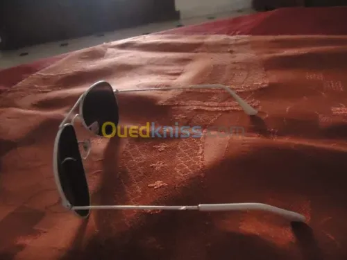 Lunette rayban wayfarer couleur blanch