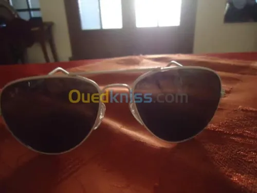 Lunette rayban wayfarer couleur blanch