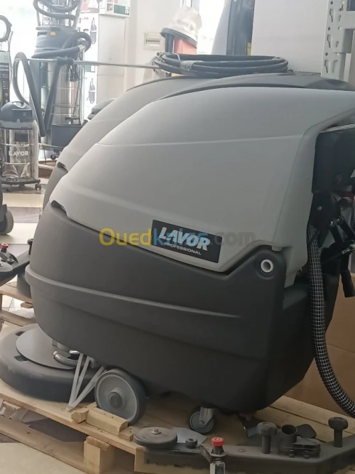 AUTOLAVEUSE ELECTRIQUE