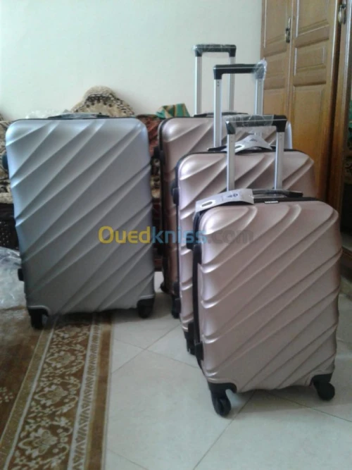 Ensemble  de  3 valises 