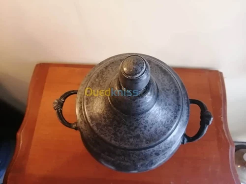 Ancien pot soupière en Etain 