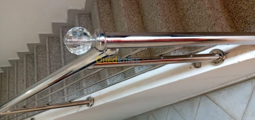 Rompes descalier inox