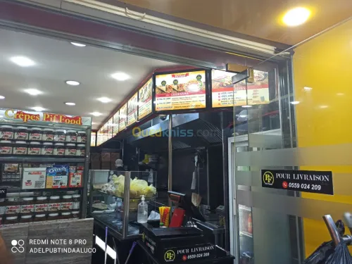 HABILLAGE VÉHICULE VITRINE ET PANNEAUX