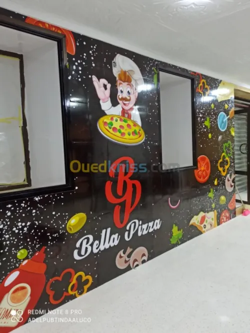 HABILLAGE VÉHICULE VITRINE ET PANNEAUX