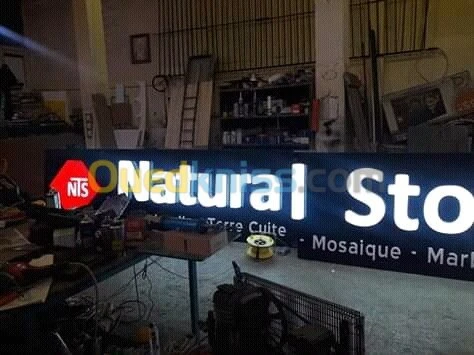 Panneaux publicitaires
