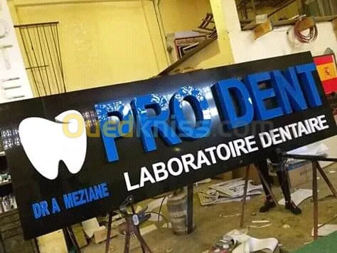 Panneaux publicitaires