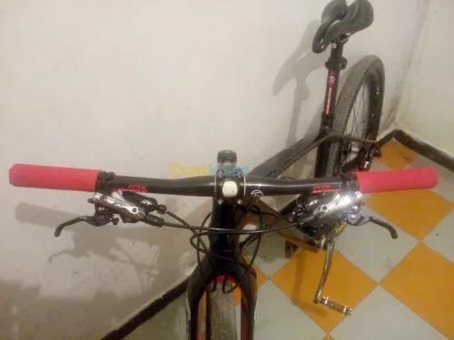 Vélo BXT full carbone