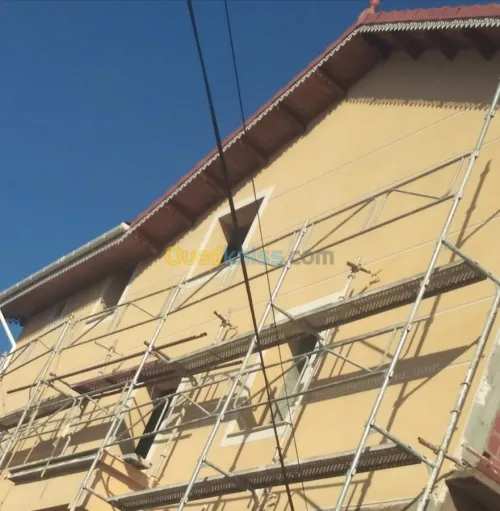Décoration des façades en monocouche 