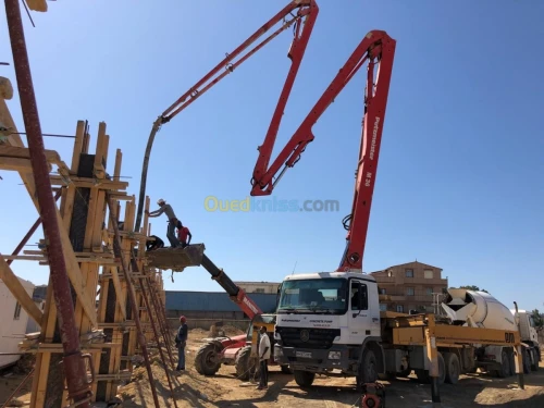 Location grues mobiles & camions à gru