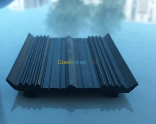 MUR RIDEAU JOINT 52 000