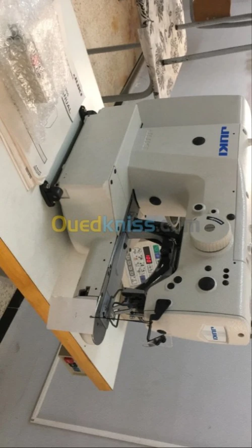 MACHINE A COUDRE HAUTE GAMME