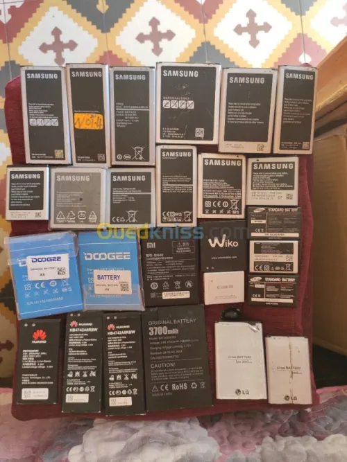 VEND LOT BATTERIES ORIGINAL AFFAIRE.