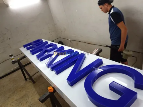 Panneaux publicitaires haut qualité 