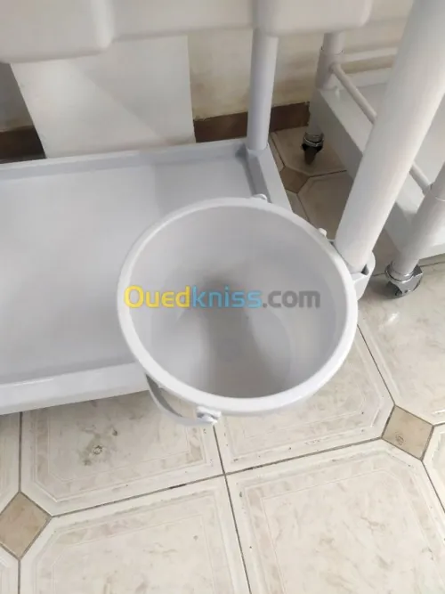 GUERIDONS EN ABS- 2 ETAGES ET 3 ETAGES